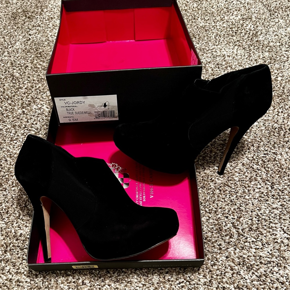 Vince Camuto Jordy Booties